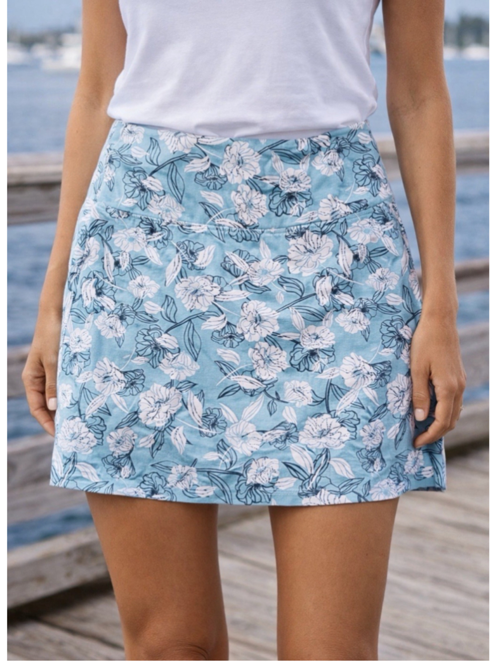Blue Flora Skort by Teezher. Size Small. Preowned. Great Condition